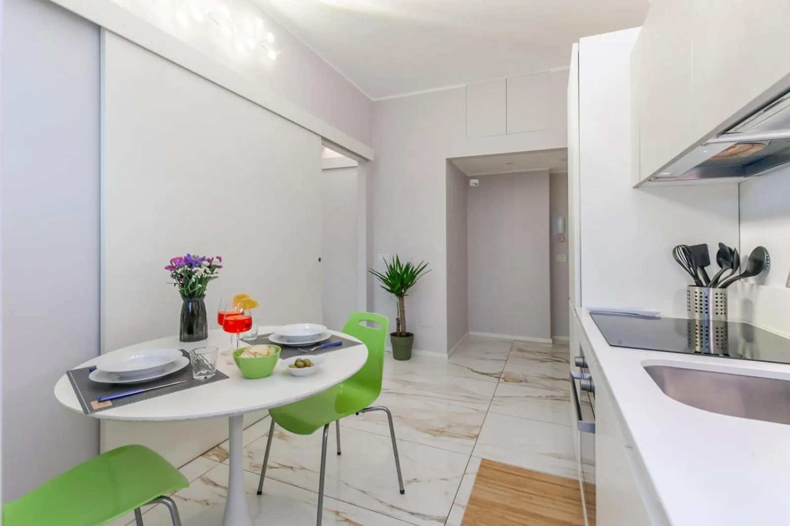 Butterfly Gate Apartment Milan