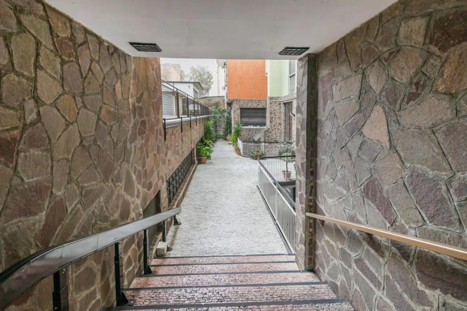 Butterfly Gate Apartment Milan